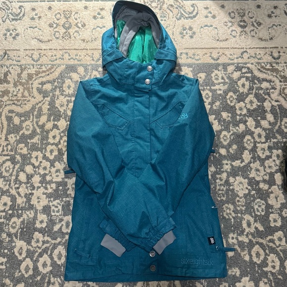 686 Ski Jacket Snowboarding Jacket in Turquoise Teal, Women’s Medium, Waterproof - Picture 1 of 16